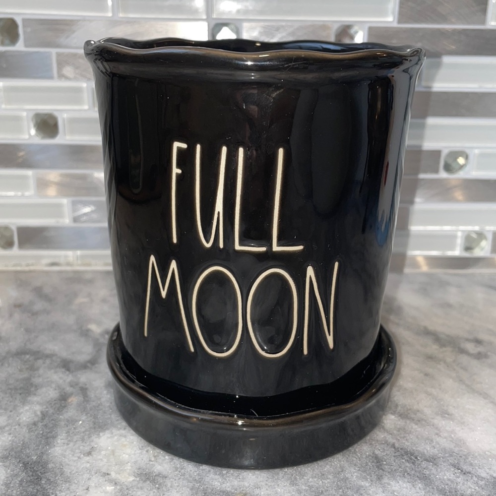 Full Moon planter
